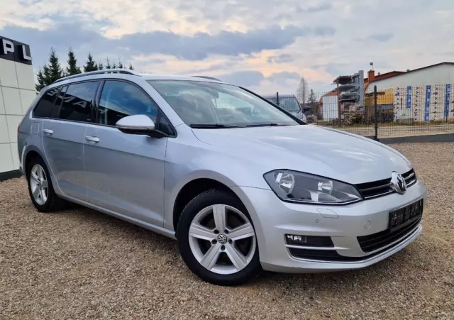 VOLKSWAGEN Golf Variant 1.6 TDI 4Motion BlueMotion Technology Allstar