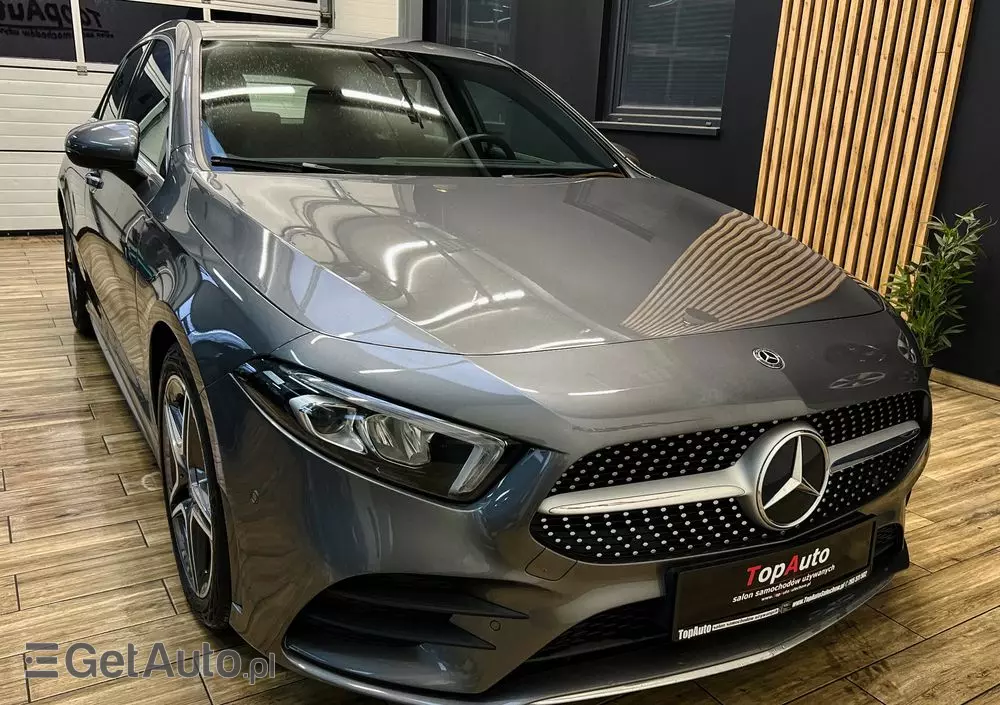 MERCEDES-BENZ Klasa A 200 d 8G-DCT AMG Line