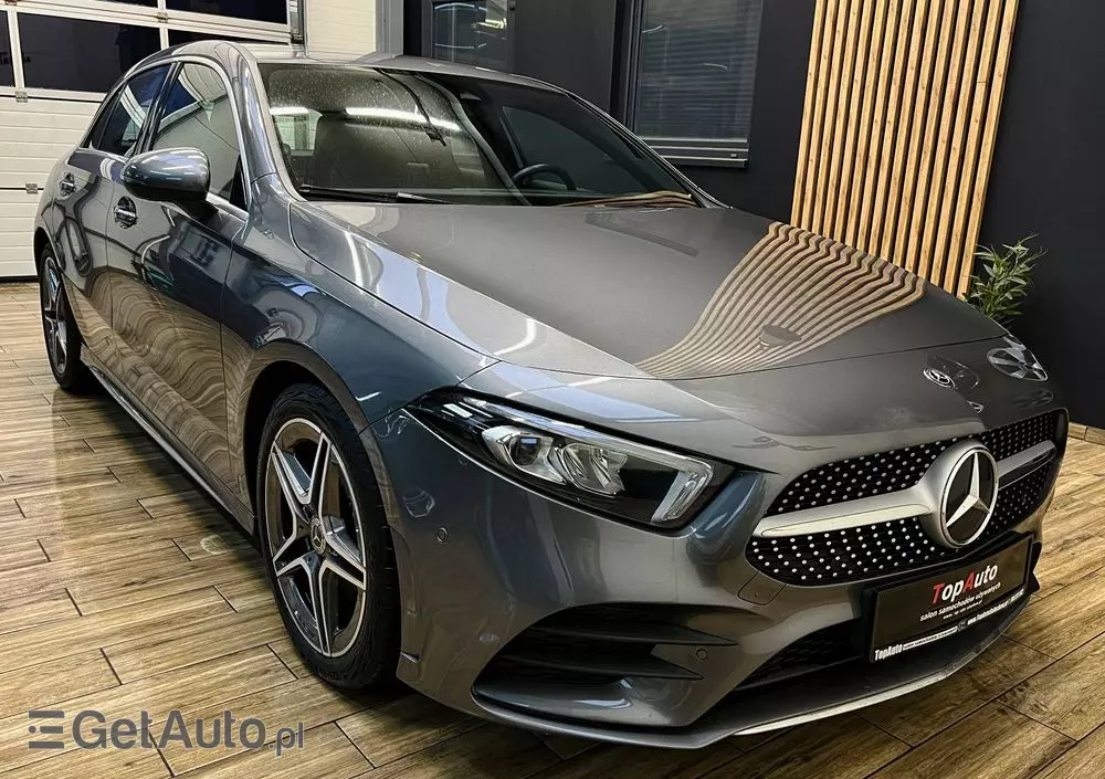 MERCEDES-BENZ Klasa A 200 d 8G-DCT AMG Line
