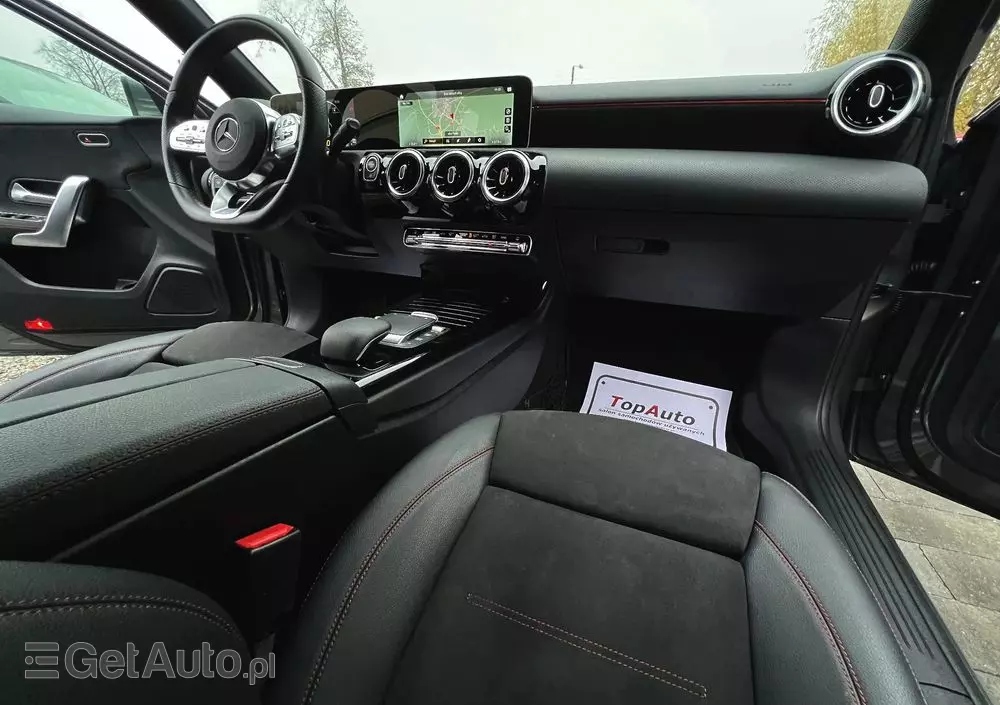 MERCEDES-BENZ Klasa A 200 d 8G-DCT AMG Line