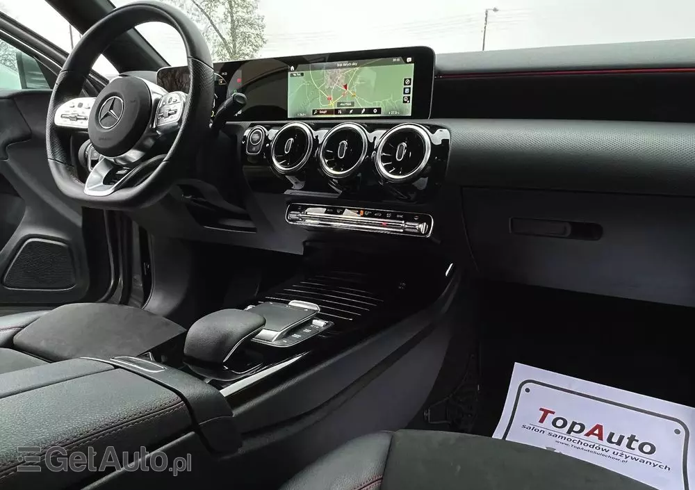 MERCEDES-BENZ Klasa A 200 d 8G-DCT AMG Line