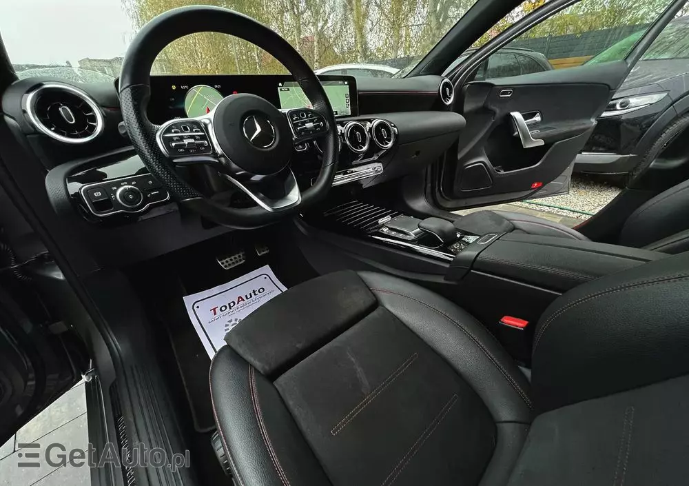 MERCEDES-BENZ Klasa A 200 d 8G-DCT AMG Line