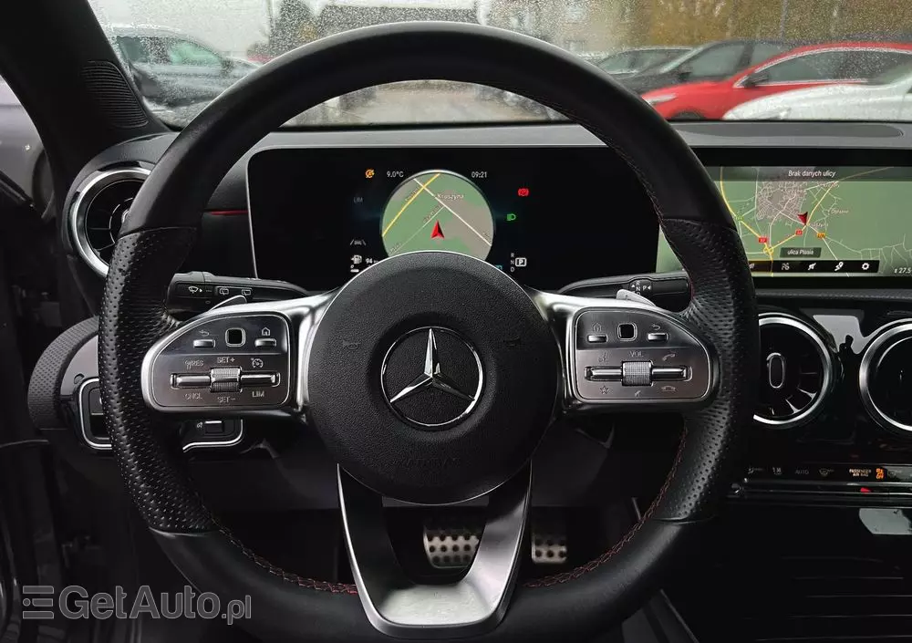 MERCEDES-BENZ Klasa A 200 d 8G-DCT AMG Line