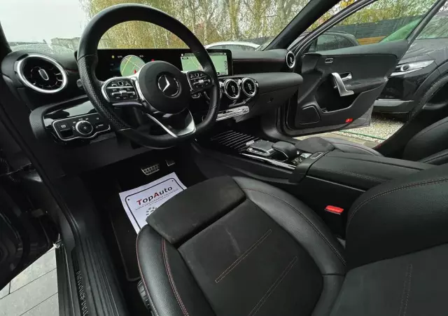 MERCEDES-BENZ Klasa A 200 d 8G-DCT AMG Line