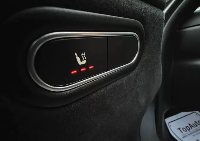 MERCEDES-BENZ Klasa A 200 d 8G-DCT AMG Line