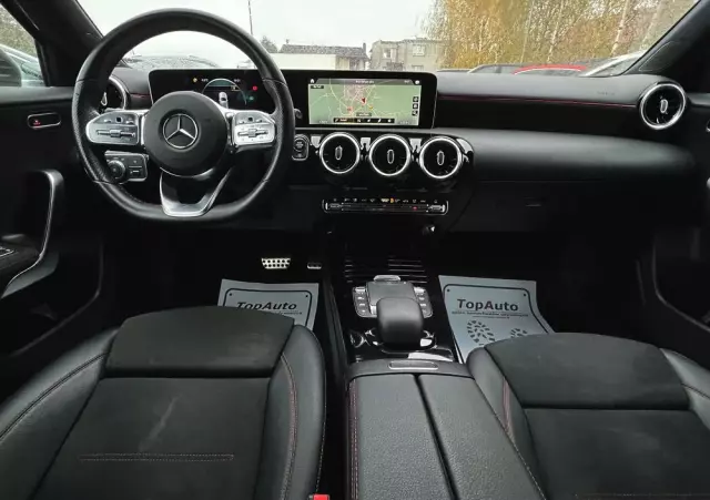 MERCEDES-BENZ Klasa A 200 d 8G-DCT AMG Line