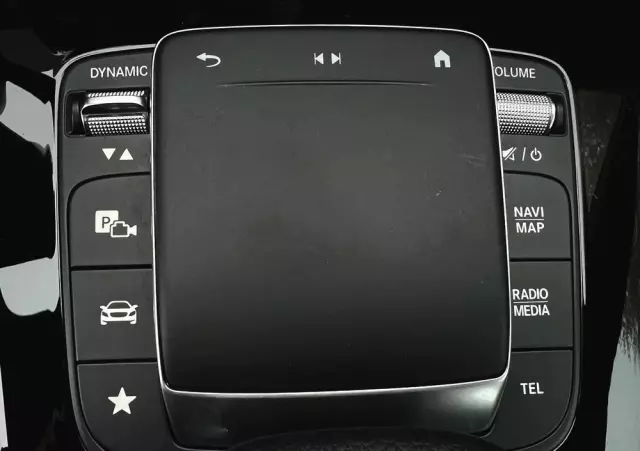 MERCEDES-BENZ Klasa A 200 d 8G-DCT AMG Line