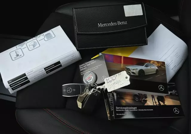 MERCEDES-BENZ Klasa A 200 d 8G-DCT AMG Line