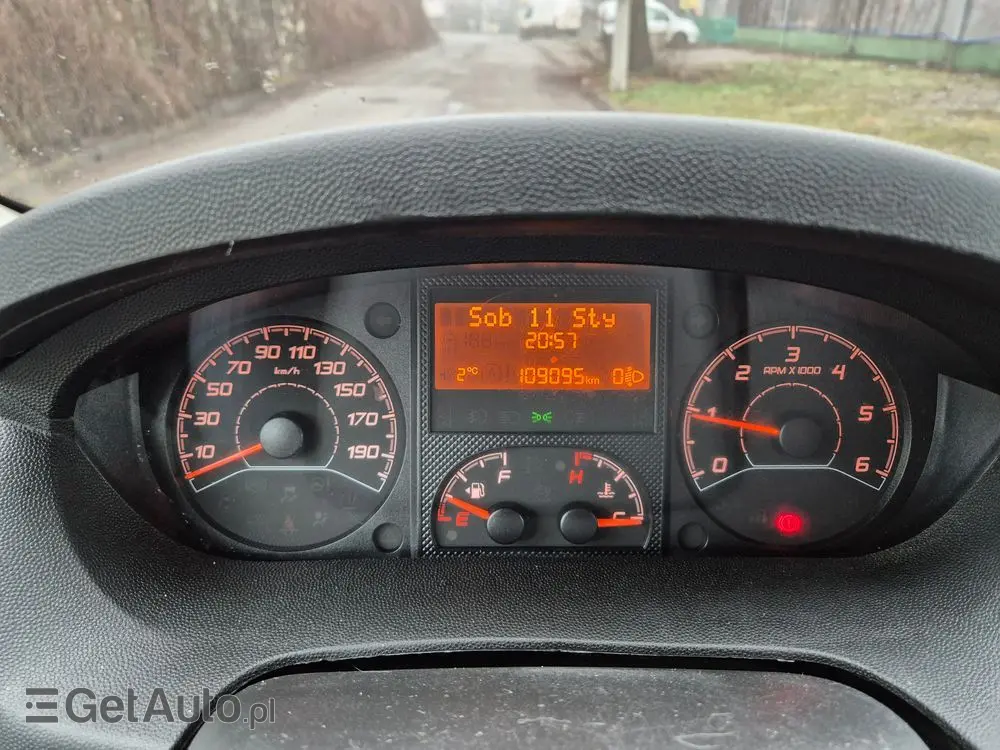 PEUGEOT Boxer 333 2.2 BlueHDi MR`14 E6.4 3.3t L2H2