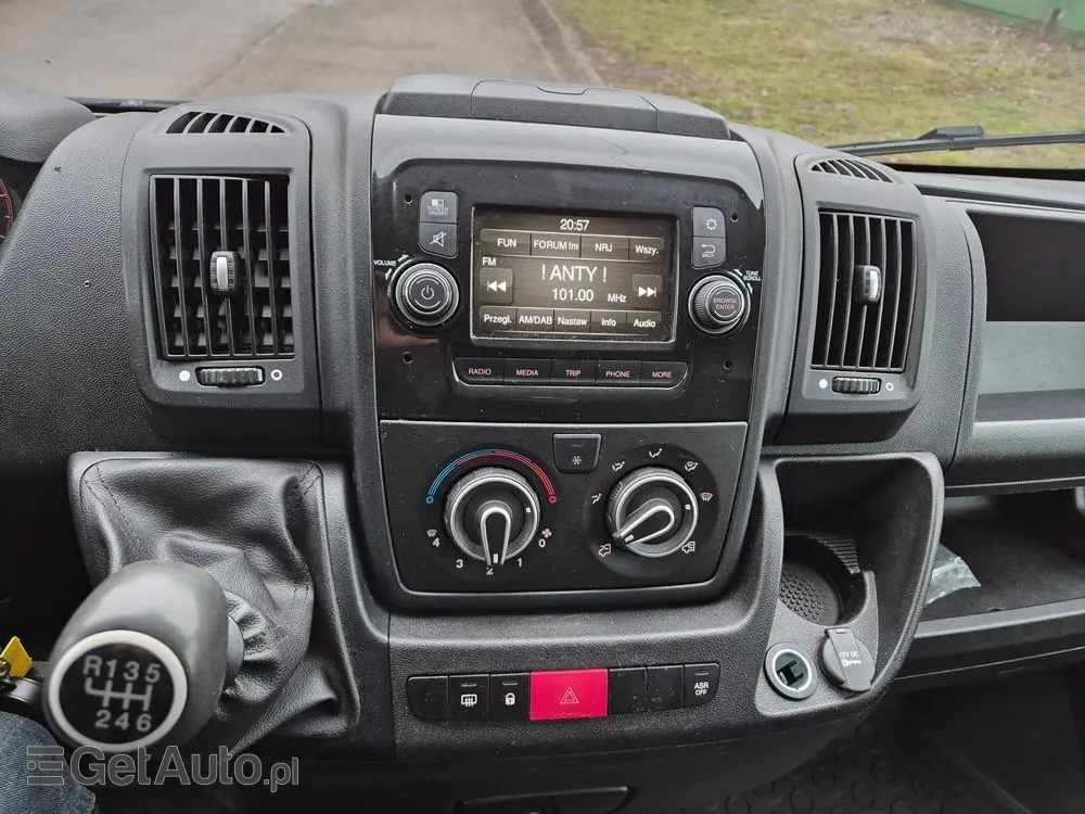 PEUGEOT Boxer 333 2.2 BlueHDi MR`14 E6.4 3.3t L2H2