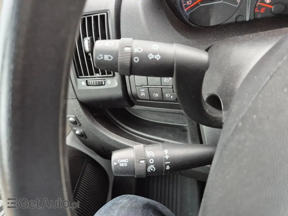 PEUGEOT Boxer 333 2.2 BlueHDi MR`14 E6.4 3.3t L2H2