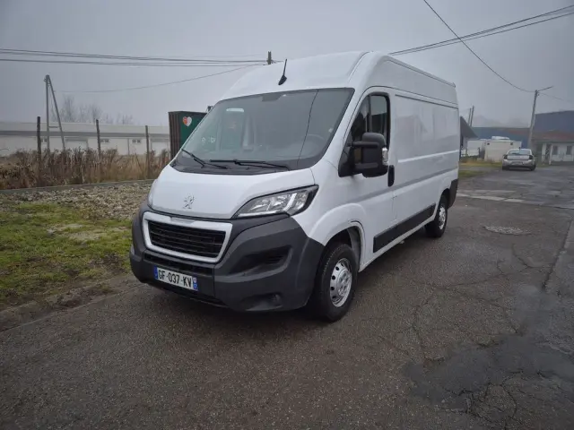 PEUGEOT Boxer 333 2.2 BlueHDi MR`14 E6.4 3.3t L2H2