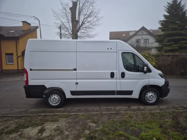 PEUGEOT Boxer 333 2.2 BlueHDi MR`14 E6.4 3.3t L2H2