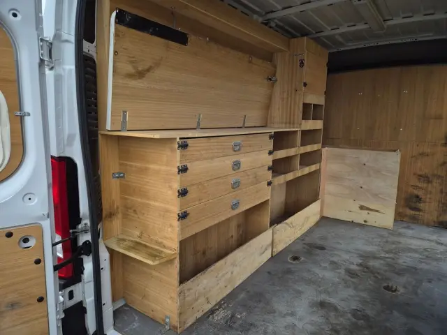 PEUGEOT Boxer 333 2.2 BlueHDi MR`14 E6.4 3.3t L2H2