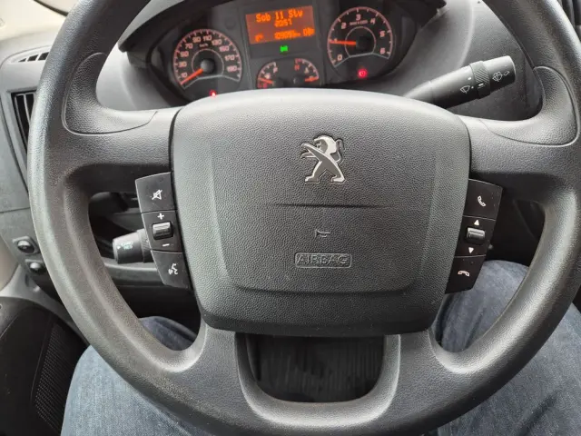 PEUGEOT Boxer 333 2.2 BlueHDi MR`14 E6.4 3.3t L2H2