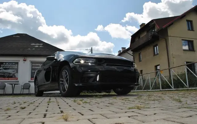 DODGE Charger 