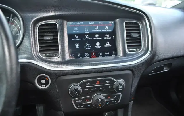 DODGE Charger 