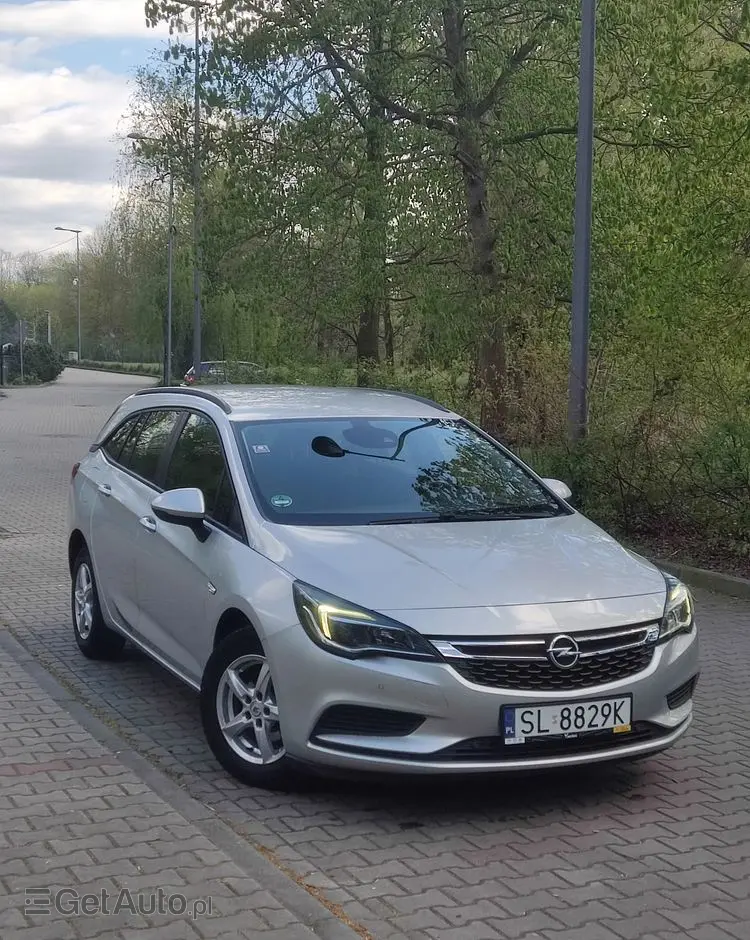 OPEL Astra 1.4 Turbo Innovation