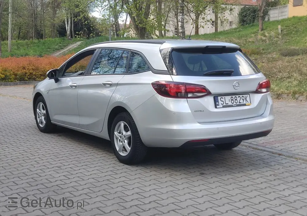 OPEL Astra 1.4 Turbo Innovation