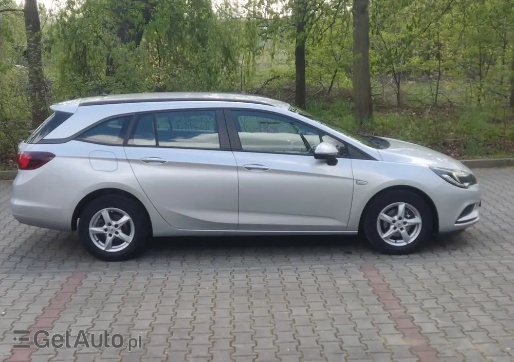 OPEL Astra 1.4 Turbo Innovation