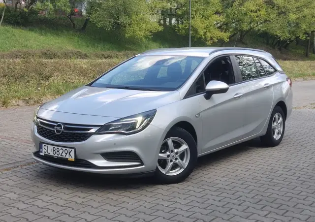 OPEL Astra 1.4 Turbo Innovation