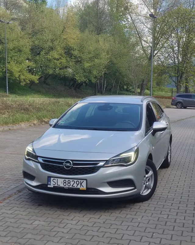 OPEL Astra 1.4 Turbo Innovation