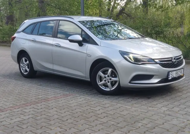 OPEL Astra 1.4 Turbo Innovation