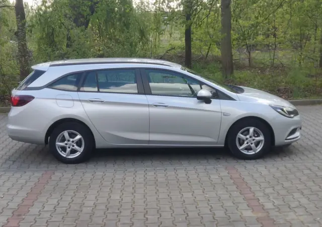 OPEL Astra 1.4 Turbo Innovation