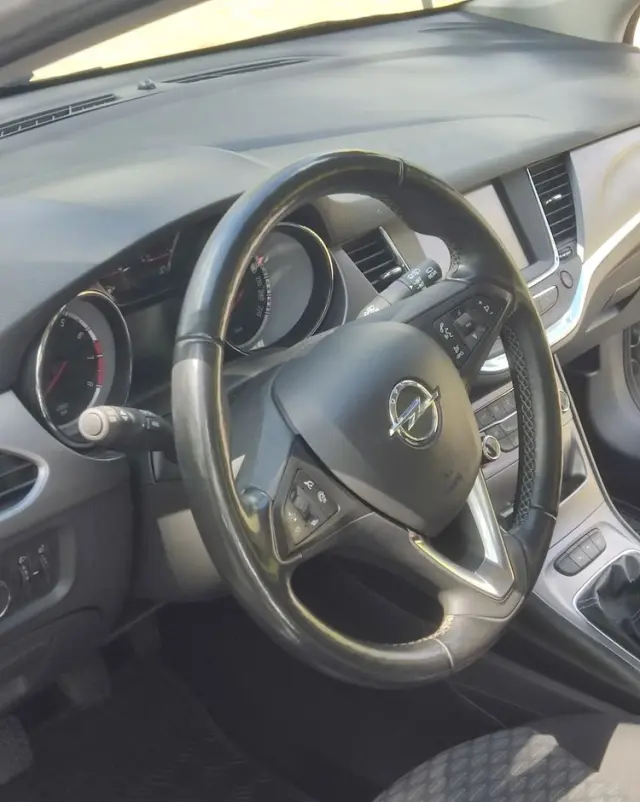 OPEL Astra 1.4 Turbo Innovation