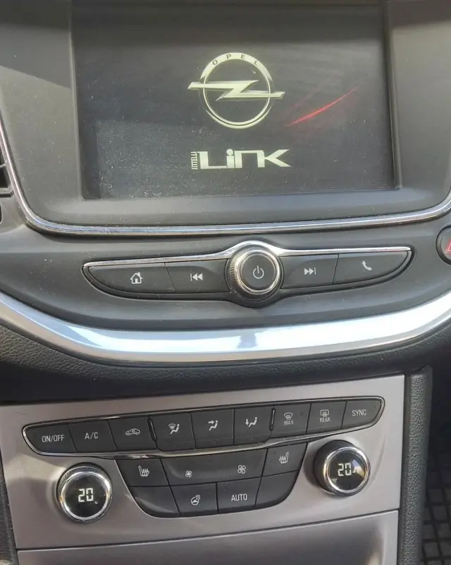 OPEL Astra 1.4 Turbo Innovation