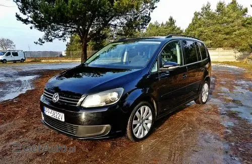 VOLKSWAGEN Touran 