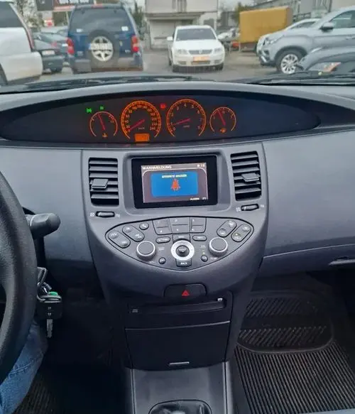 NISSAN Primera 