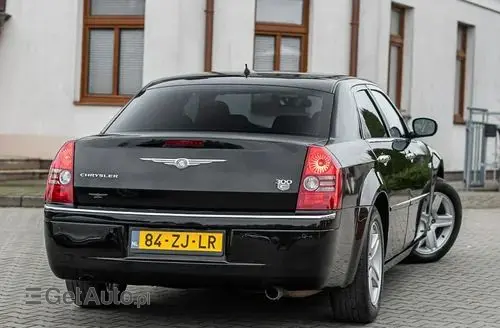 CHRYSLER 300C 