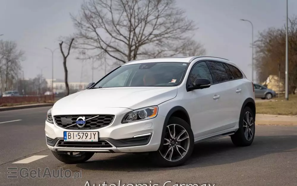 VOLVO V60 Cross Country T5 AWD Summum