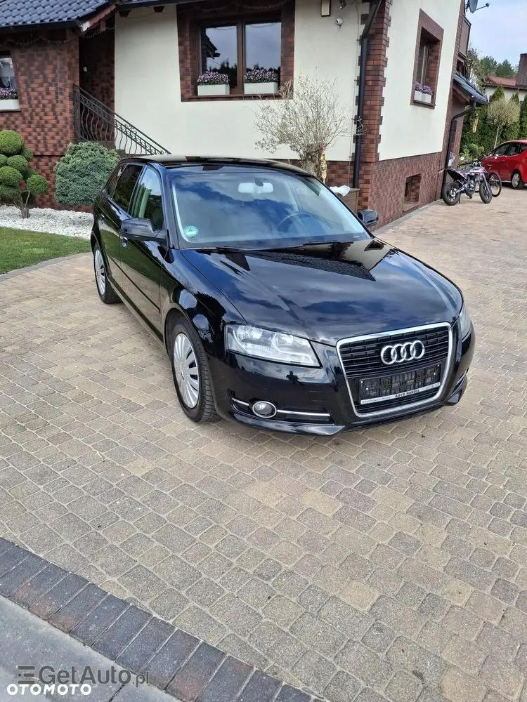 AUDI A3 Sportback 