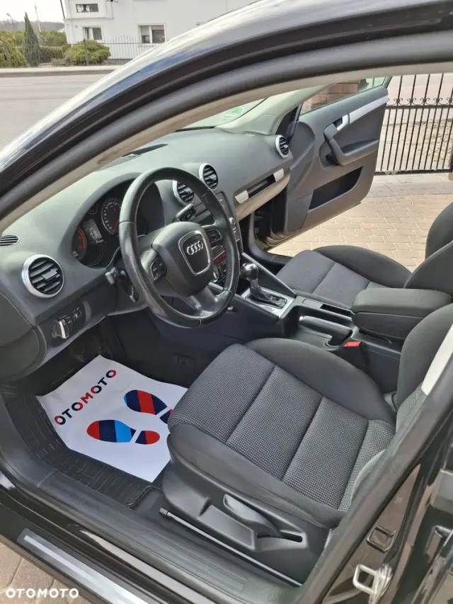 AUDI A3 Sportback 