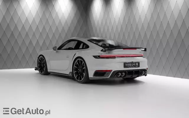 PORSCHE 911 Turbo S