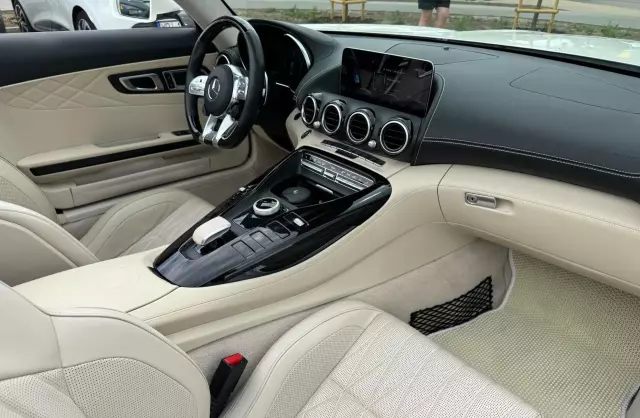 MERCEDES-BENZ AMG GT C 4.0 V8 (557 KM) DCT