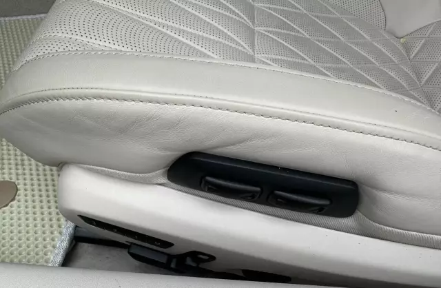 MERCEDES-BENZ AMG GT C 4.0 V8 (557 KM) DCT