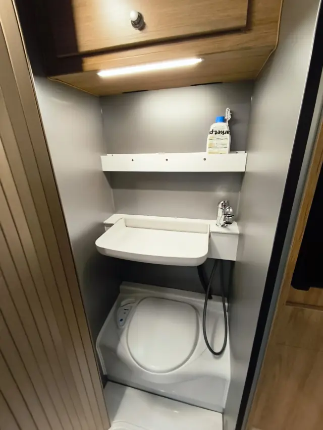 INNY KABINA KEMPINGOWA TISCHER TRAIL 220 