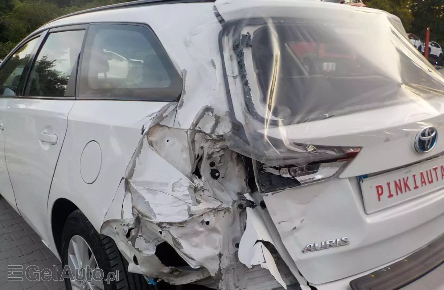 TOYOTA Auris 