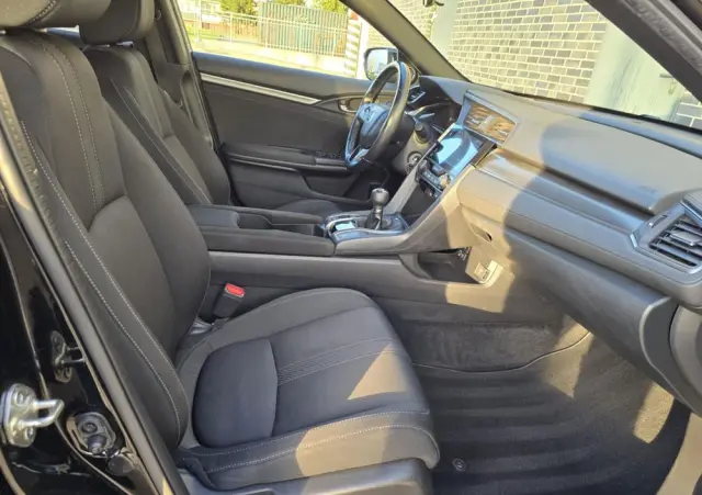 HONDA Civic 1.0 T Executive (Navi)