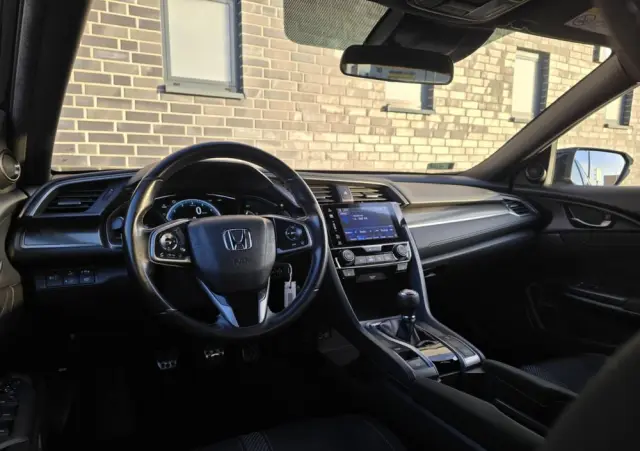 HONDA Civic 1.0 T Executive (Navi)