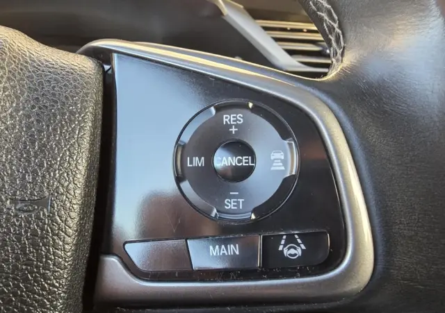 HONDA Civic 1.0 T Executive (Navi)