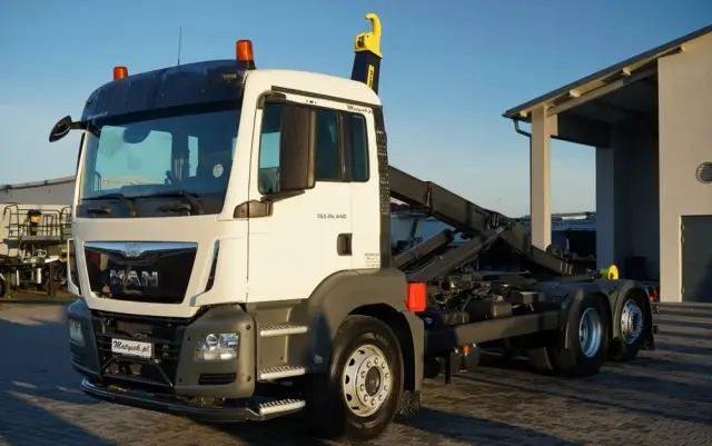 MAN TGS 26.440 / HAKOWIEC / MARREL AL TAM 20U  / 20 T / 6x2 / OŚ SKRĘTNA PODNOSZONA / OPONY 100% / EURO 6 