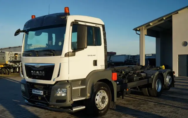MAN TGS 26.440 / HAKOWIEC / MARREL AL TAM 20U  / 20 T / 6x2 / OŚ SKRĘTNA PODNOSZONA / OPONY 100% / EURO 6 