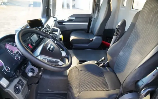 MAN TGS 26.440 / HAKOWIEC / MARREL AL TAM 20U  / 20 T / 6x2 / OŚ SKRĘTNA PODNOSZONA / OPONY 100% / EURO 6 