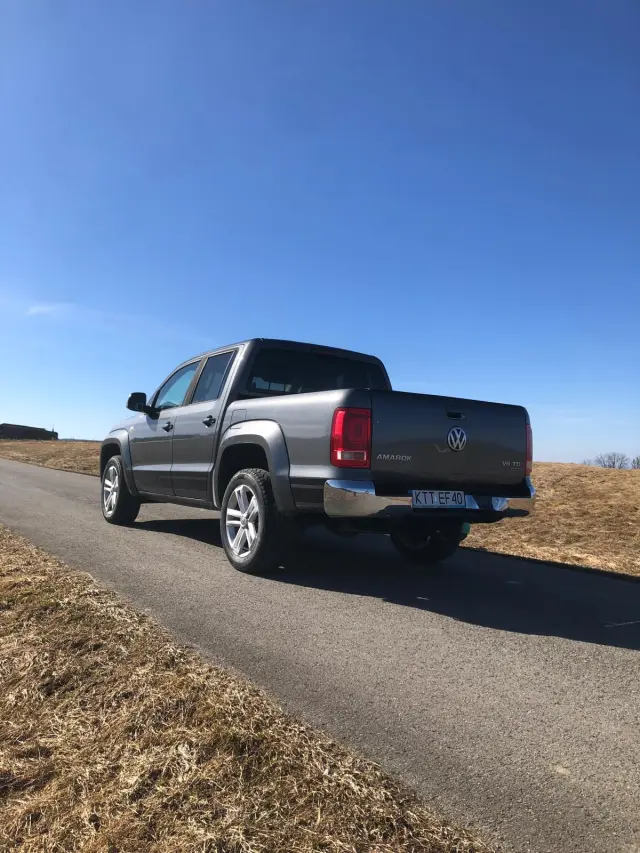 VOLKSWAGEN Amarok Highline 4Mot