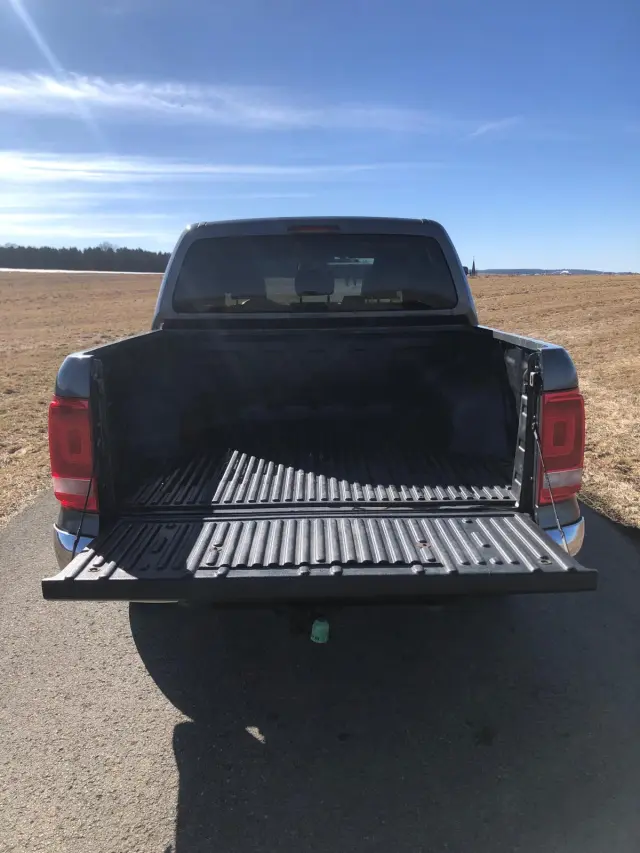 VOLKSWAGEN Amarok Highline 4Mot