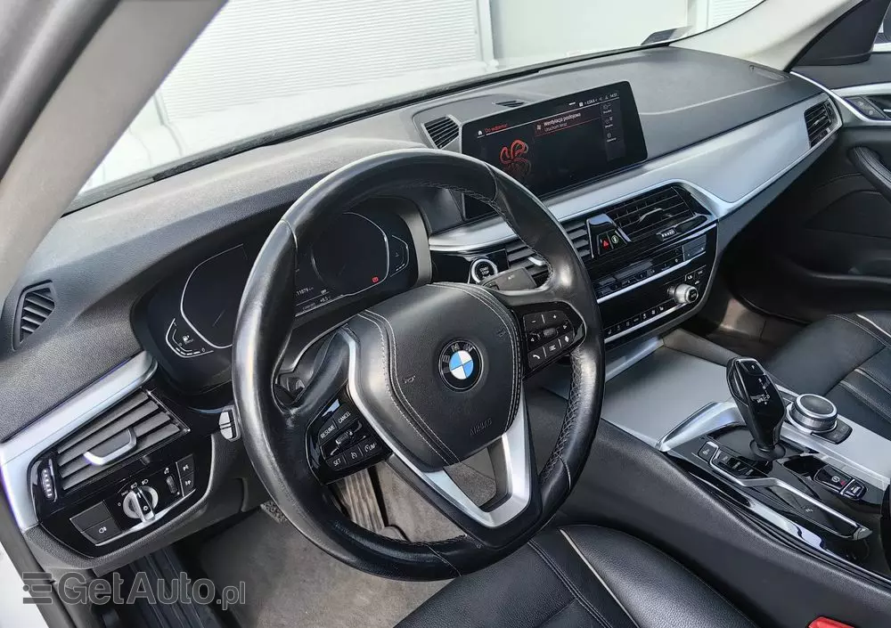 BMW Seria 5 518d Business Edition